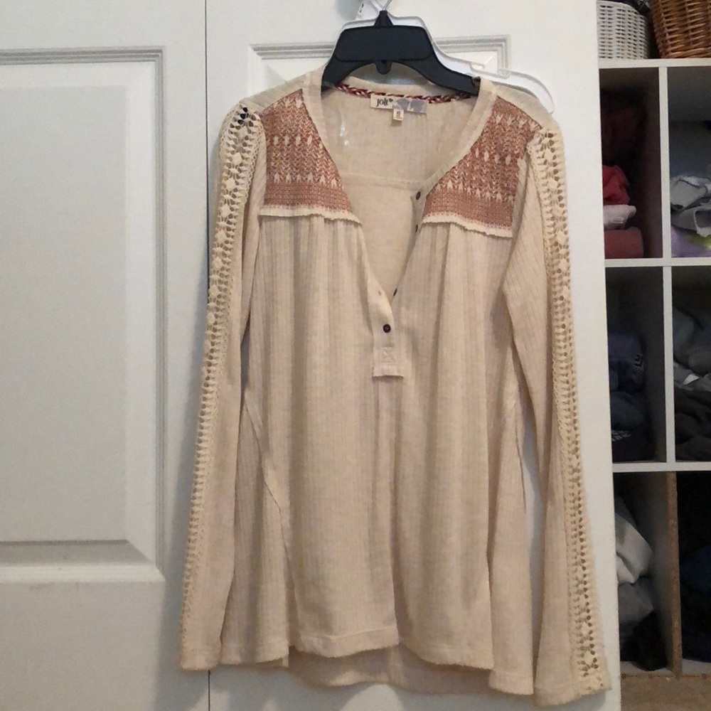 Long sleeve soft T-shirt